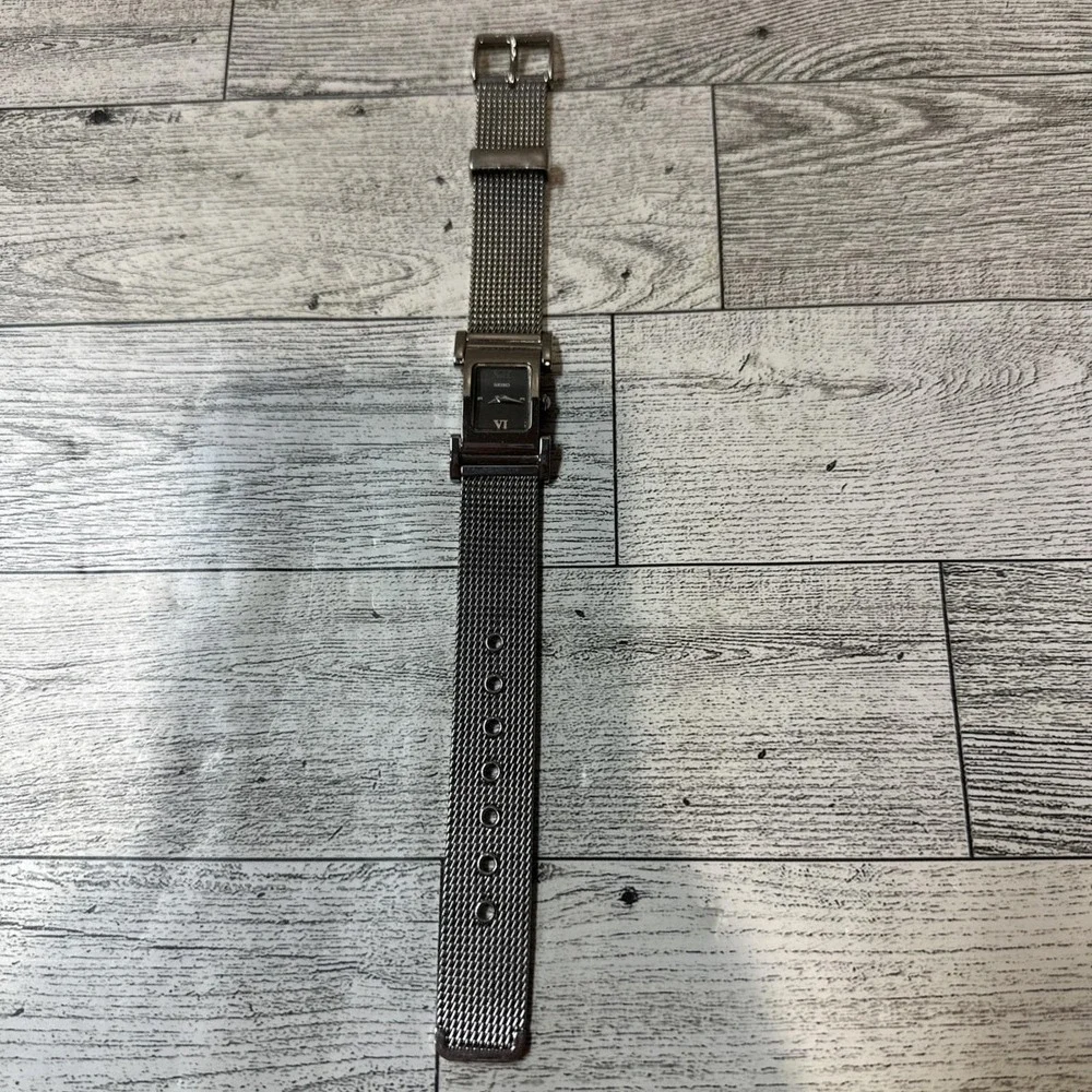SEIKO Women's Stainless Quartz Watch Mesh Bracelet 1N00-OMCO R2 Vintage Untested